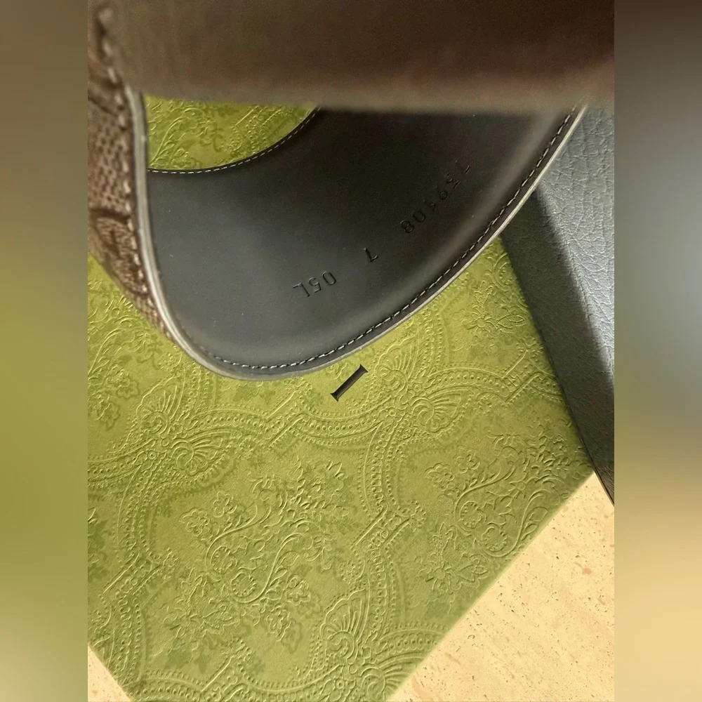 NWB GUCCI GG Supreme Slide (Men) Grey/Black Designer Sz: 7